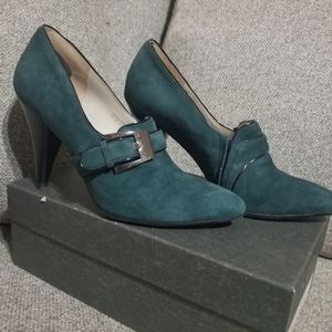 Via Spiga Sorina suede booties, size 10